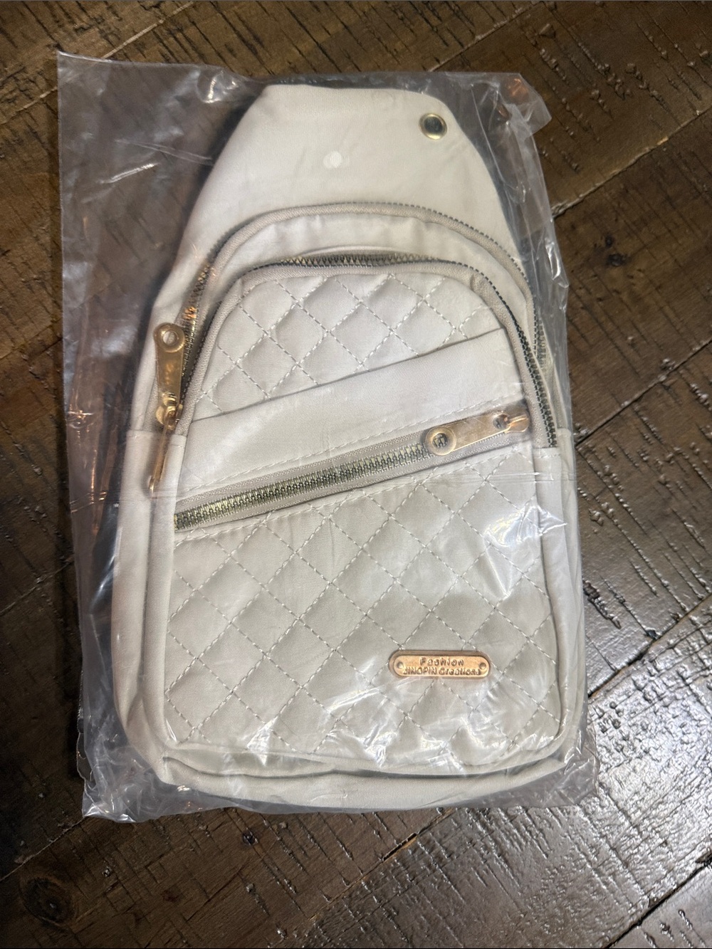 Quilted White Sling Crossbody Bag - Women's Fashion - Picture 2 of 3